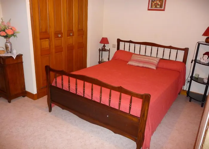 Familial A Avec Jardin Et Parking - Fr-1-616-390 Proissans